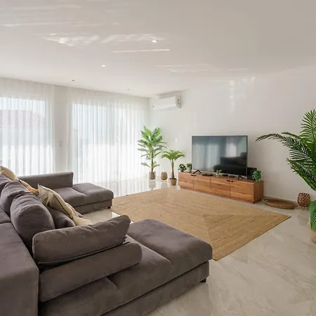 Areia Villa, With Ocean View Villa *