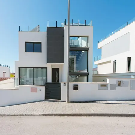 Areia Villa, With Ocean View * Ribamar (Lourinha)